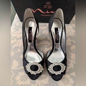 Nina Ellyna Black Embellished Peep-Toe Heels Wedge Satin Party Wedding Size 6.5